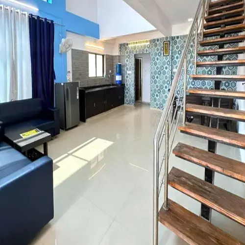 FH310 | White Leaf's Image